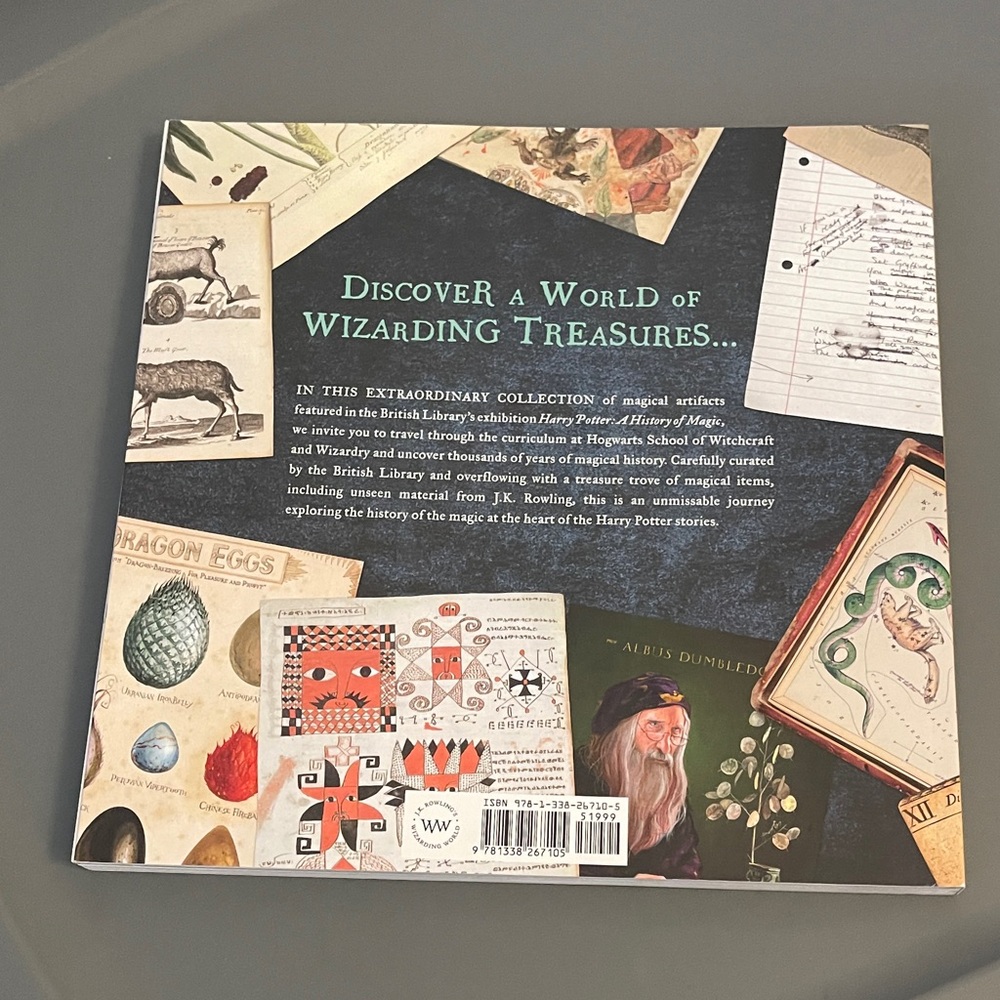 Harry Potter: A Journey Through A History of Magic Book - Picture 4 of 8